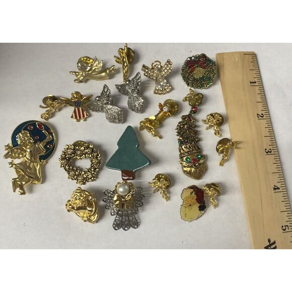 Enamel Pin LOT 21 Christmas Tree Religious Angels Wreaths Santa - Picture 4 of 7